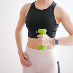 Wearable Technology: Enhancing Personalized Fitness and Wellness